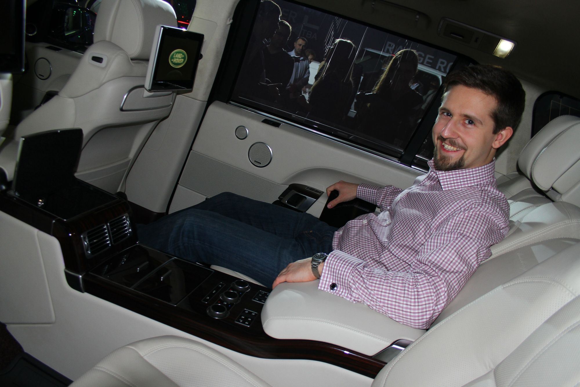 Длиннобазный Range Rover L 2014