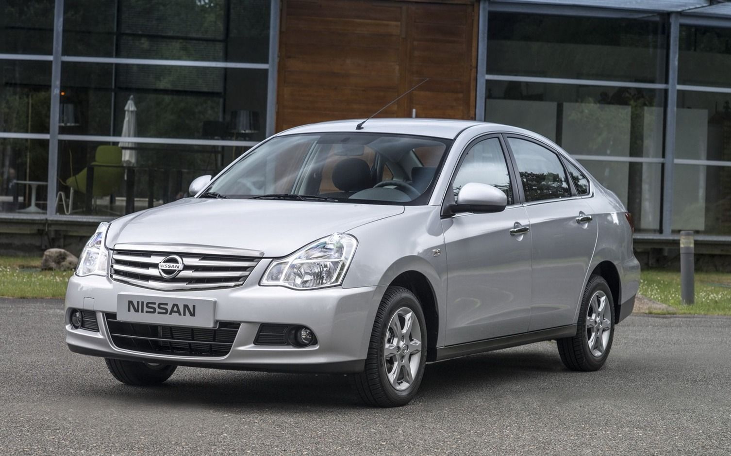 Nissan Almera
