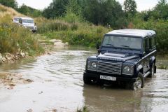 Land Rover Defender 2012