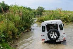 Land Rover Defender 2012