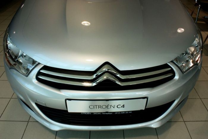 Citroen C4 2011 (Ситроен С4 2011)