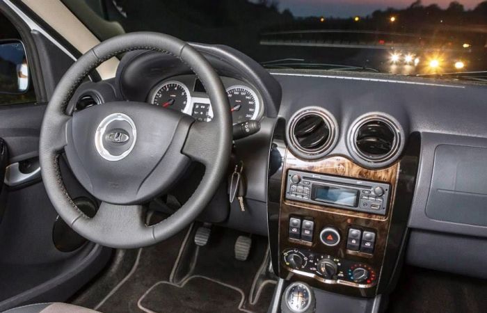 Салон Lada Largus VIP