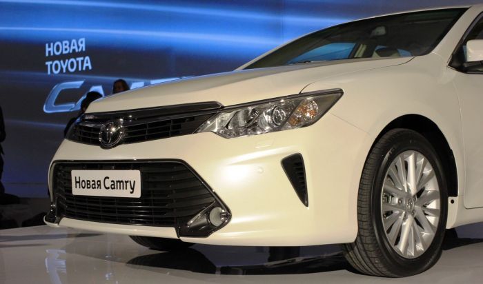 Новая Toyota Camry на ММАС-2014 Новая Toyota Camry на ММАС-2014