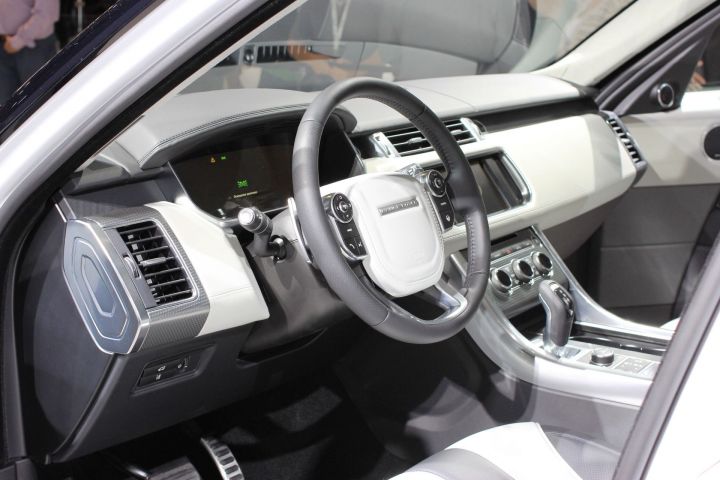 Range Rover Sport SVR на ММАС-2014 Range Rover Sport SVR на ММАС-2014