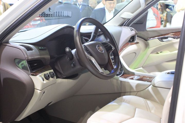 Cadillac Escalade на Московском автосалоне Cadillac Escalade на Московском автосалоне