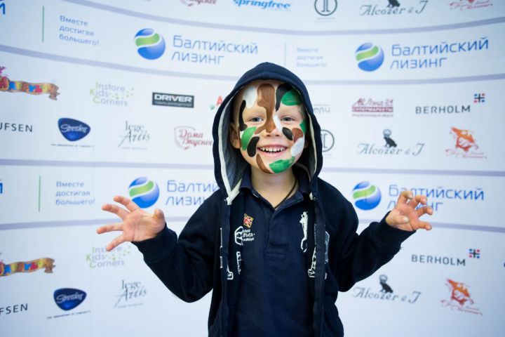 тест-драйв Mercedes-Benz нового поколения GLA и C-Класса