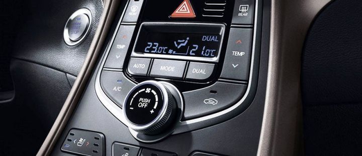 Hyundai Elantra interior Hyundai Elantra interior