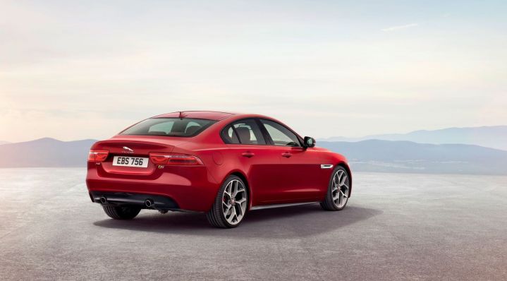Новый Jaguar XE