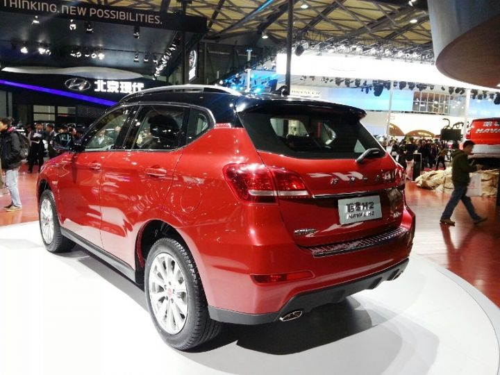 Haval H2 вид сзади
