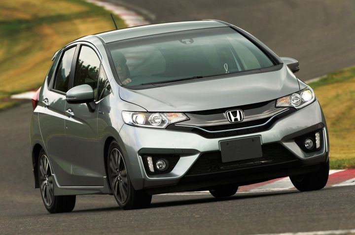 В продажу новый Honda Jazz поступит летом 2015 года В продажу новый Honda Jazz поступит летом 2015 года