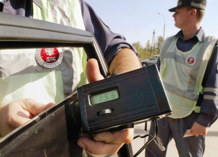 ГИБДД не будет снимать номера за неправильную тонировку ГИБДД не будет снимать номера за неправильную тонировку