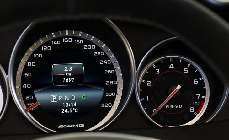 Mercedes c63 AMG 2015 битурбо