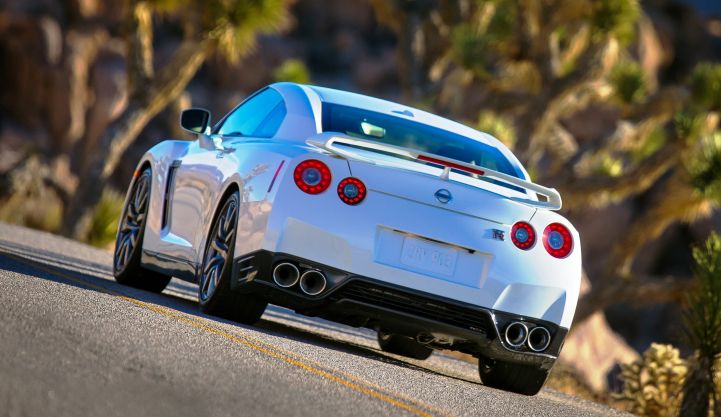 Nissan GT-R получит мощную гибридную силовую установку