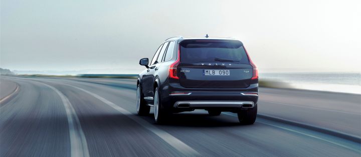 В России начали принимать заказы на новый Volvo XC90.
