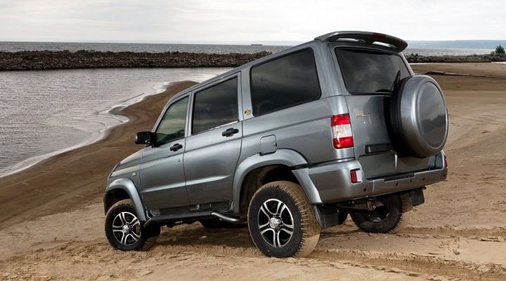 Обновленный UAZ Patriot поступит в продажу в ноябре 2014 года. Обновленный UAZ Patriot поступит в продажу в ноябре 2014 года.