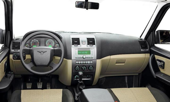 Обновленный UAZ Patriot поступит в продажу в ноябре 2014 года. Обновленный UAZ Patriot поступит в продажу в ноябре 2014 года.