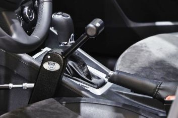 Skoda с ручным управлением