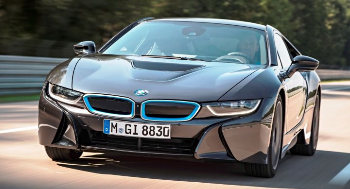 Гибридный BMW i8 поселился в шоу-руме в Санкт-Петербурге Гибридный BMW i8 поселился в шоу-руме в Санкт-Петербурге