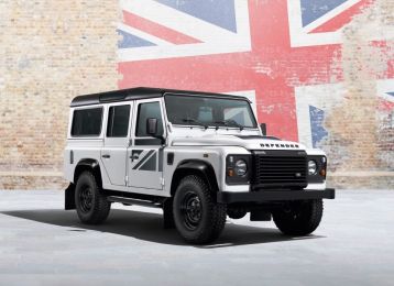 В России прекращена продажа Land Rover Defender