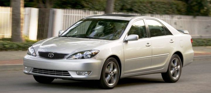 В мастерские отзывают 185 тысяч автомобилей Toyota В мастерские отзывают 185 тысяч автомобилей Toyota