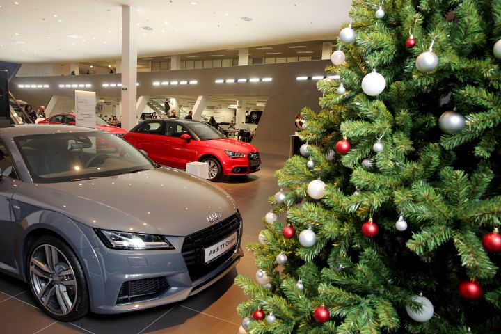 Новогодние условия от «Ауди Центра Выборгский» на обслуживание автомобилей Audi старше двух лет. Новогодние условия от «Ауди Центра Выборгский» на обслуживание автомобилей Audi старше двух лет.