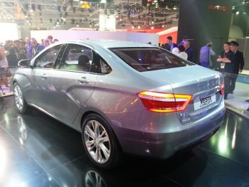 Lada Vesta проходит испытания в Германии Lada Vesta проходит испытания в Германии