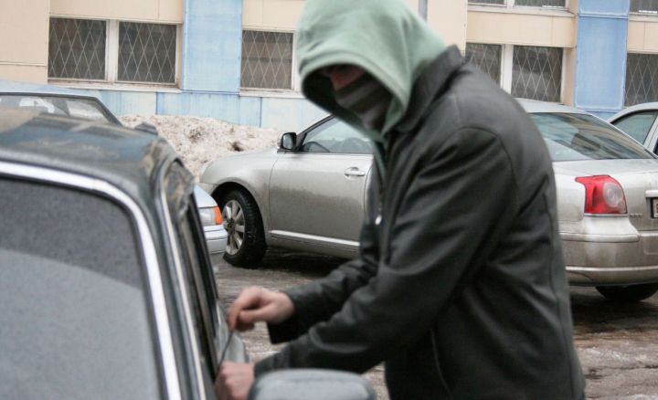 Эксперты предупреждают: угонять авто в России будут чаще!
