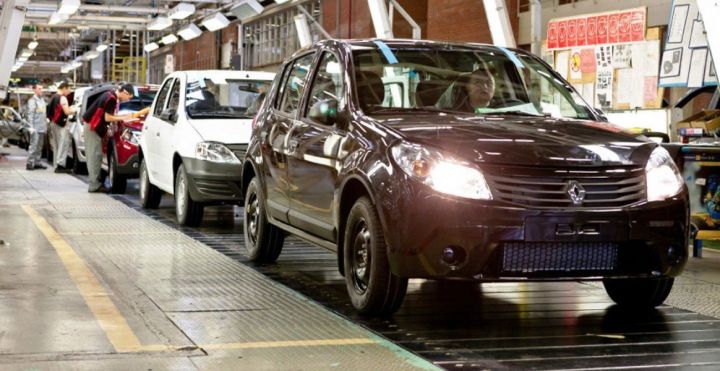В Москве запустят производство новой модели Renault В Москве запустят производство новой модели Renault
