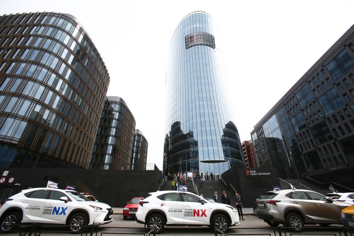 Автопробег Lexus 'Грани Победы' Автопробег Lexus 'Грани Победы'