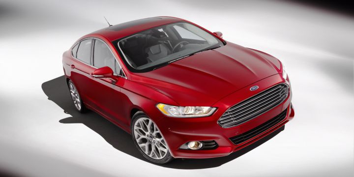 Ford Mondeo Fusion предыдущего поколения не сильно поменял внешность Ford Mondeo Fusion предыдущего поколения не сильно поменял внешность
