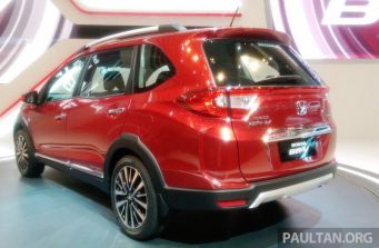 Honda представила семиместный кроссовер для стран Азии (ВИДЕО)