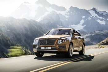 Bentley Bentayga оценили почти в четверть миллиона долларов Bentley Bentayga оценили почти в четверть миллиона долларов