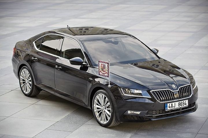 Автомобили SKODA 90 лет на службе у чешских президентов