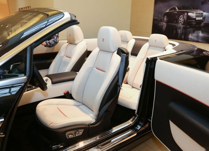 Rolls-Royce Motor Cars St.Petersburg. Rolls-Royce DAWN