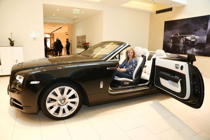 Rolls-Royce Motor Cars St.Petersburg. Rolls-Royce DAWN