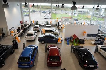 Новый салон Лада в Санкт-Петербурге Новый салон Лада в Санкт-Петербурге