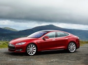 В 2014 году компания Tesla выпустила 35 тысяч электрокаров