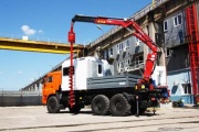 Бортовой КАМАЗ-43118 с ремонтной автомастерской и КМУ Amco Veba 115 3s