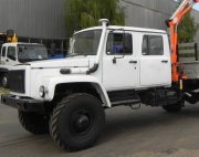 Двухрядный ГАЗ-3308 «Садко» с цельной подножкой и КМУ Amco Veba 105 2s