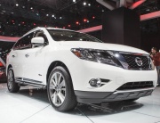 Гибридный Nissan Pathfinder теперь собирают в России